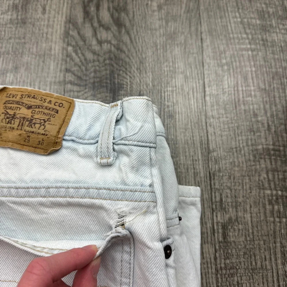 Vintage Levi's 550 Student Light Wash Orange Tab Denim Jeans USA